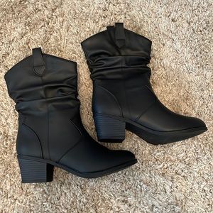 Shein Slouchy Slip On Boots *NWOT*